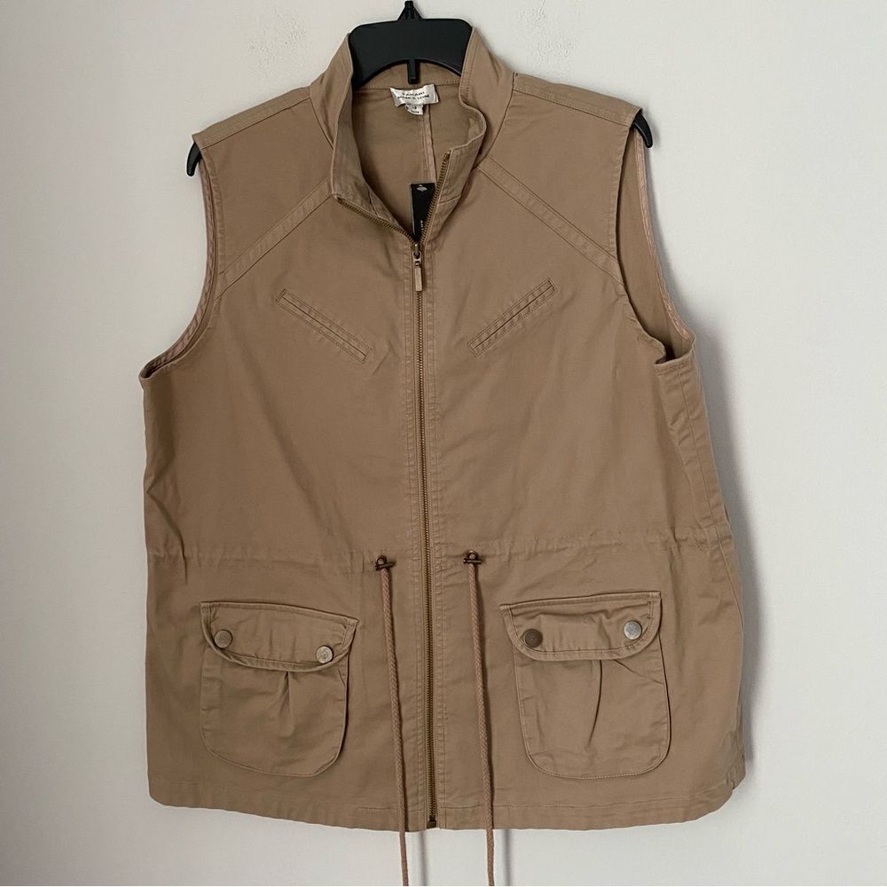 Tahari Arthur S Levine Women’s Khaki Vest size 18